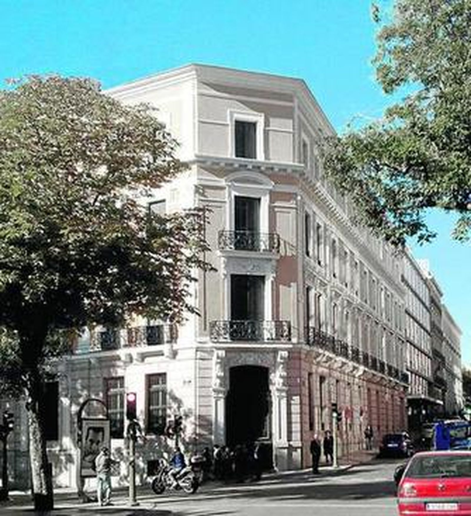 El inmueble está en el 17 de Recoletos.