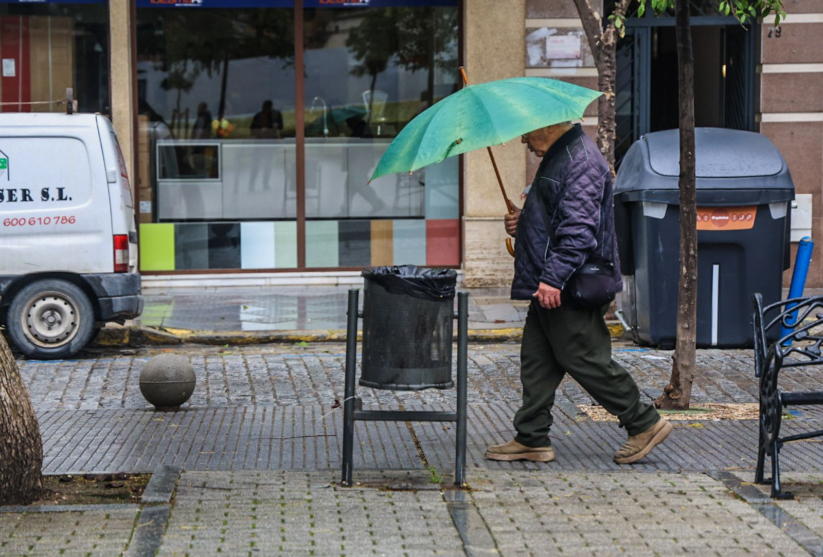 Fotografías del ambiente en la ciudad con el paso de la borrasca Leonardo