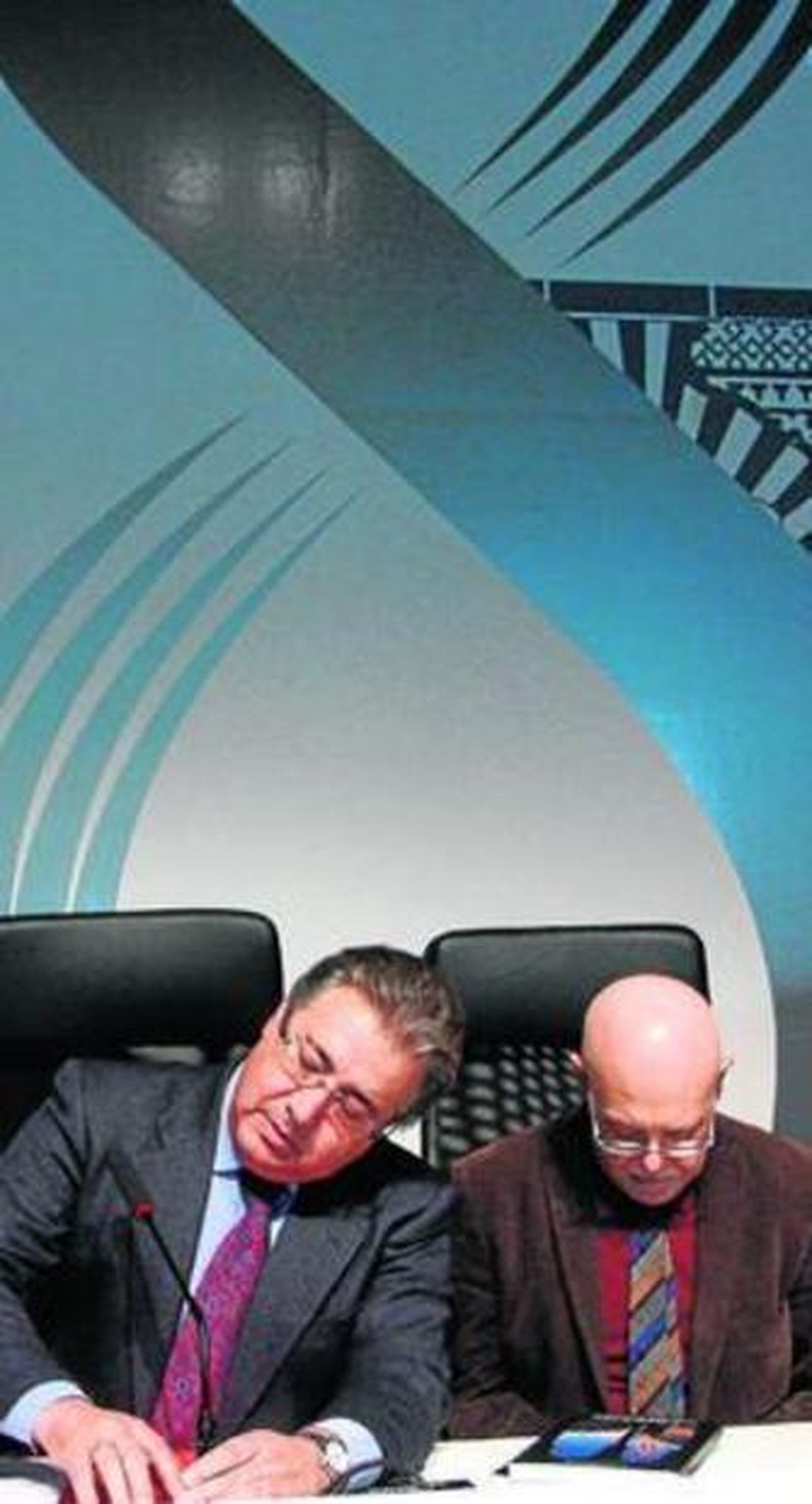 Juan Ignacio Zoido y Alberto Oliver en la presentación del libro.