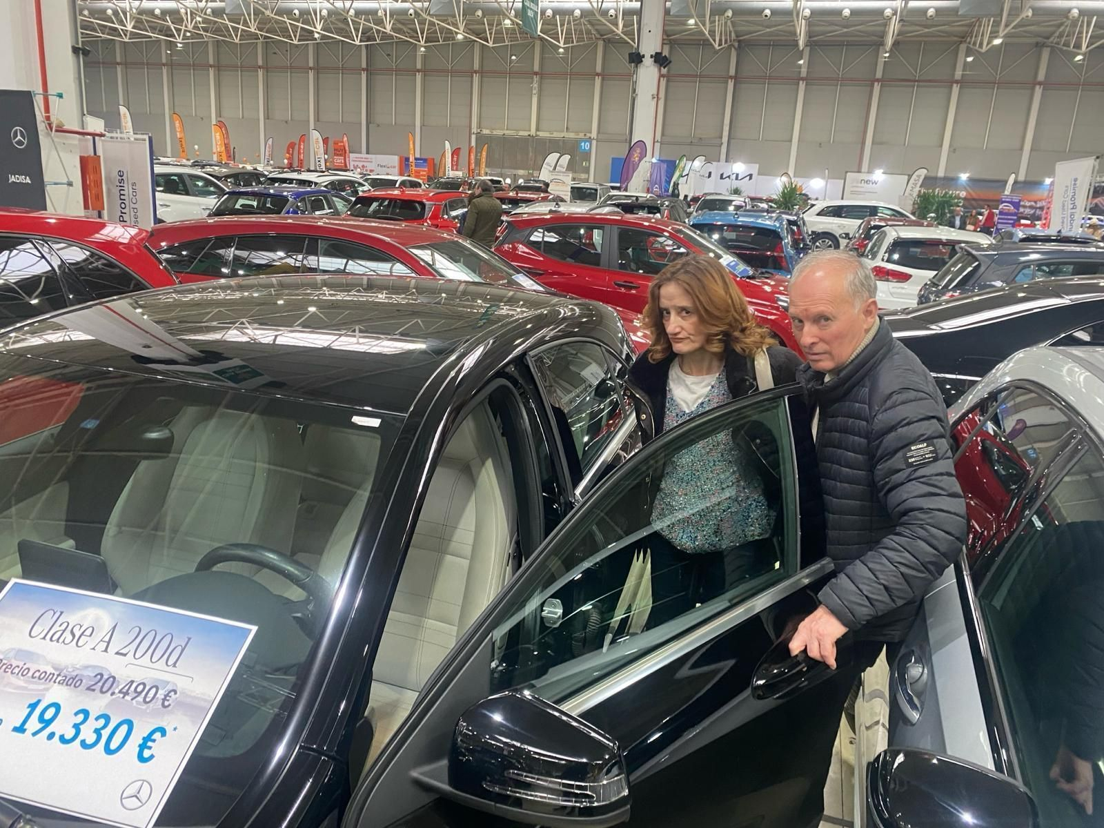 En imágenes: más de 350 coches se exponen en el XVI Salón del Vehículo de Ocasión de Jaén