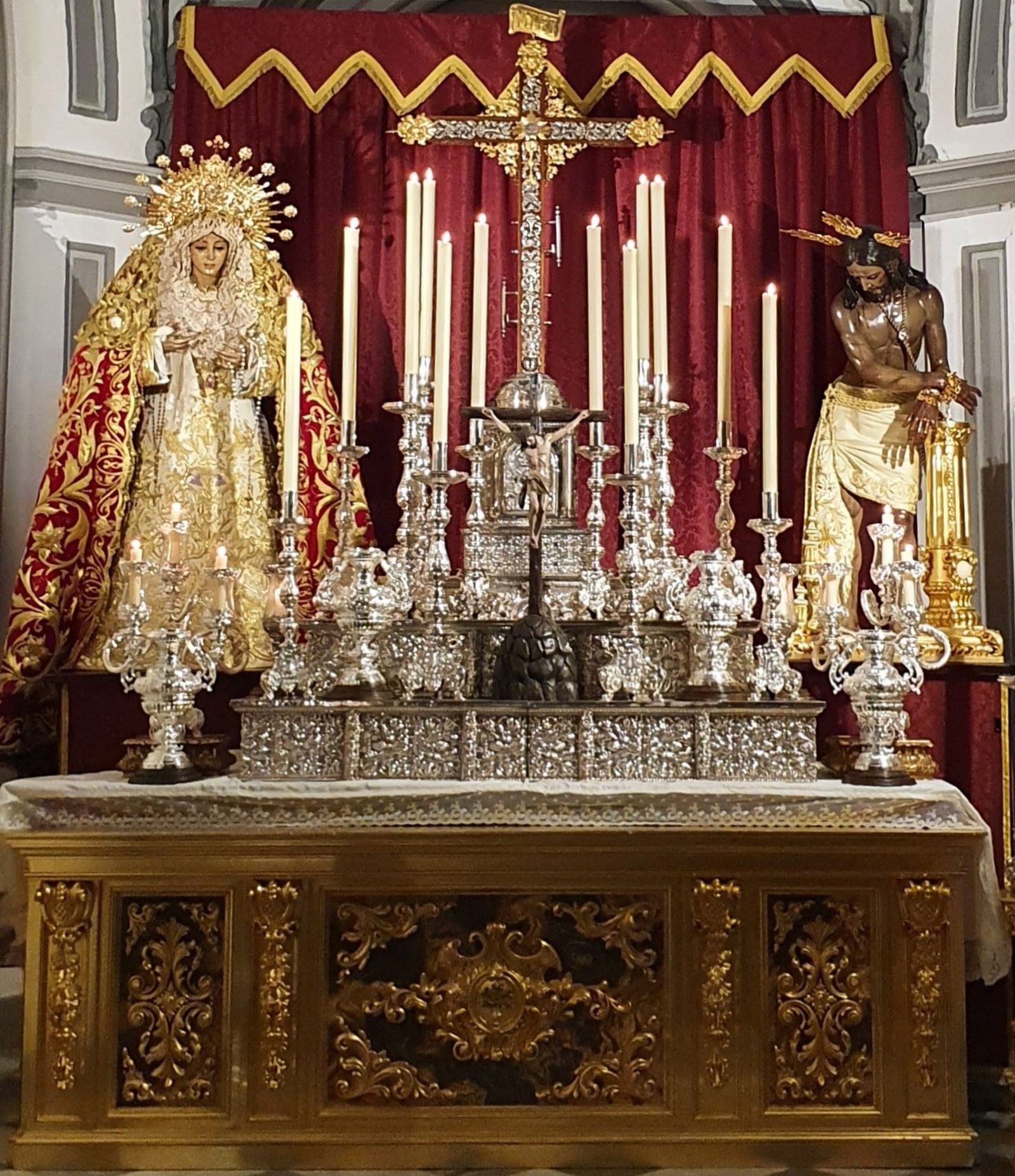 Altar de la cofradía de los Gitanos para la Semana Santa de 2021.