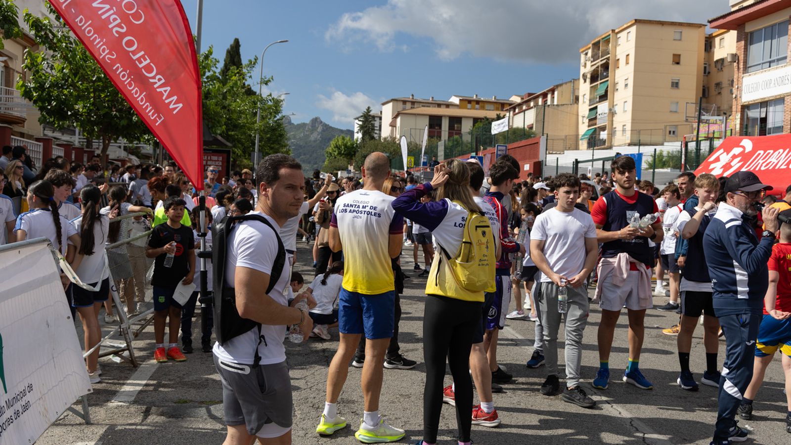 La carrera escolar de “La Gloria” que aúna inclusión y solidaridad, en imágenes