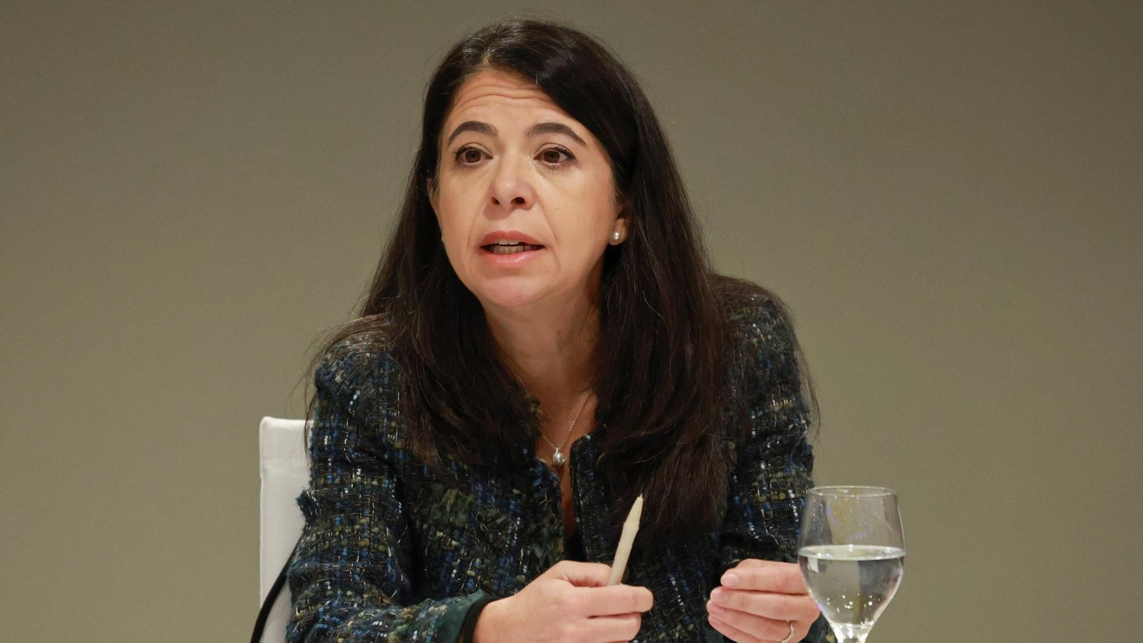 Aragón poniendo de relieve la importancia de la colaboración público-privada.