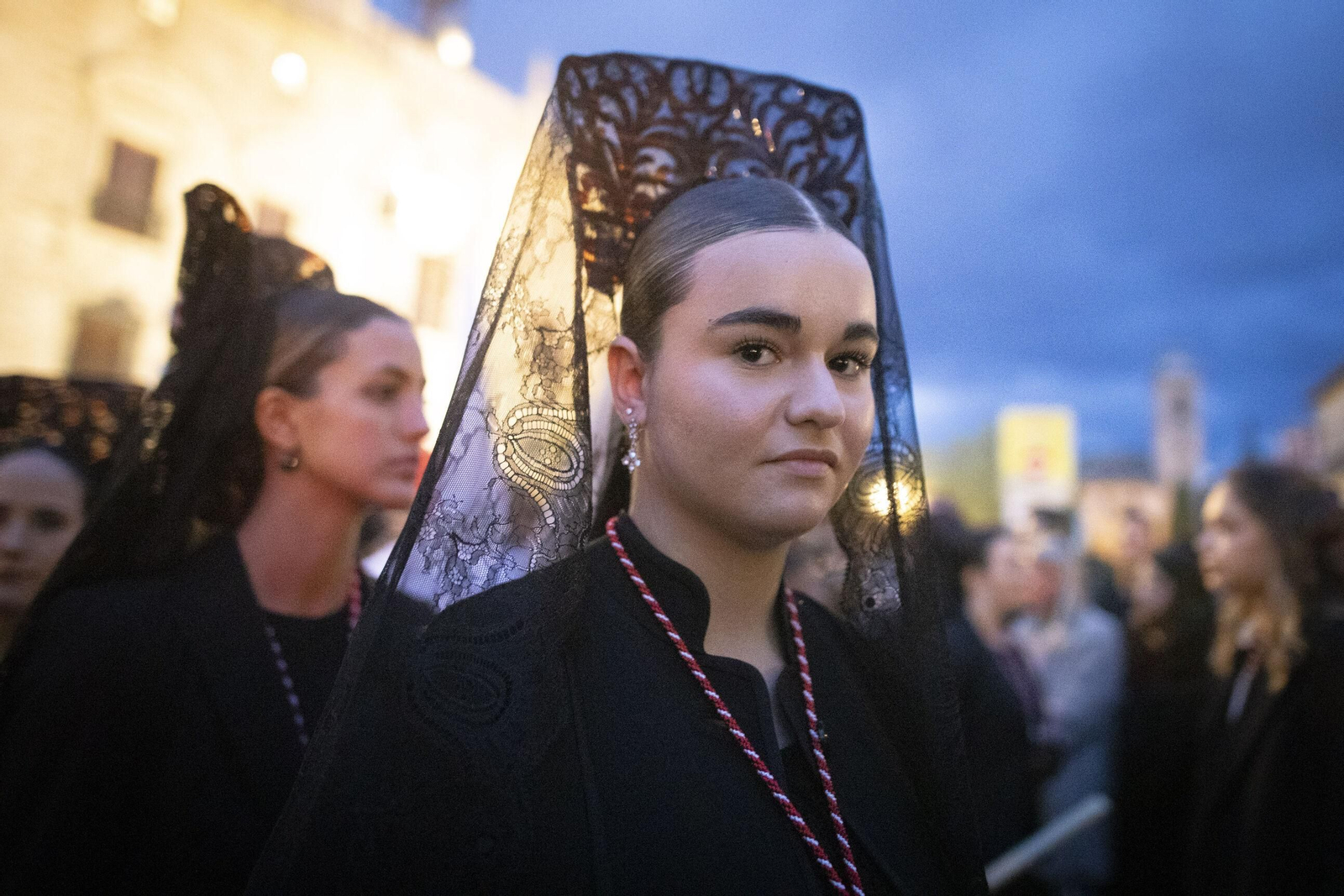 La Aurora alumbra el Jueves Santo de Granada
