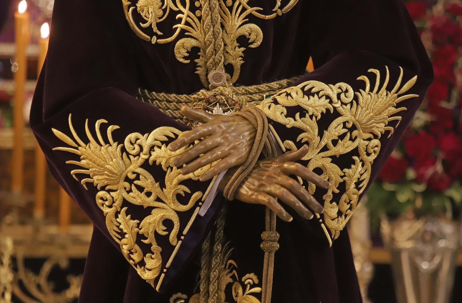 El Solemne besamanos a Jesús del Gran Poder de La Línea, en imágenes