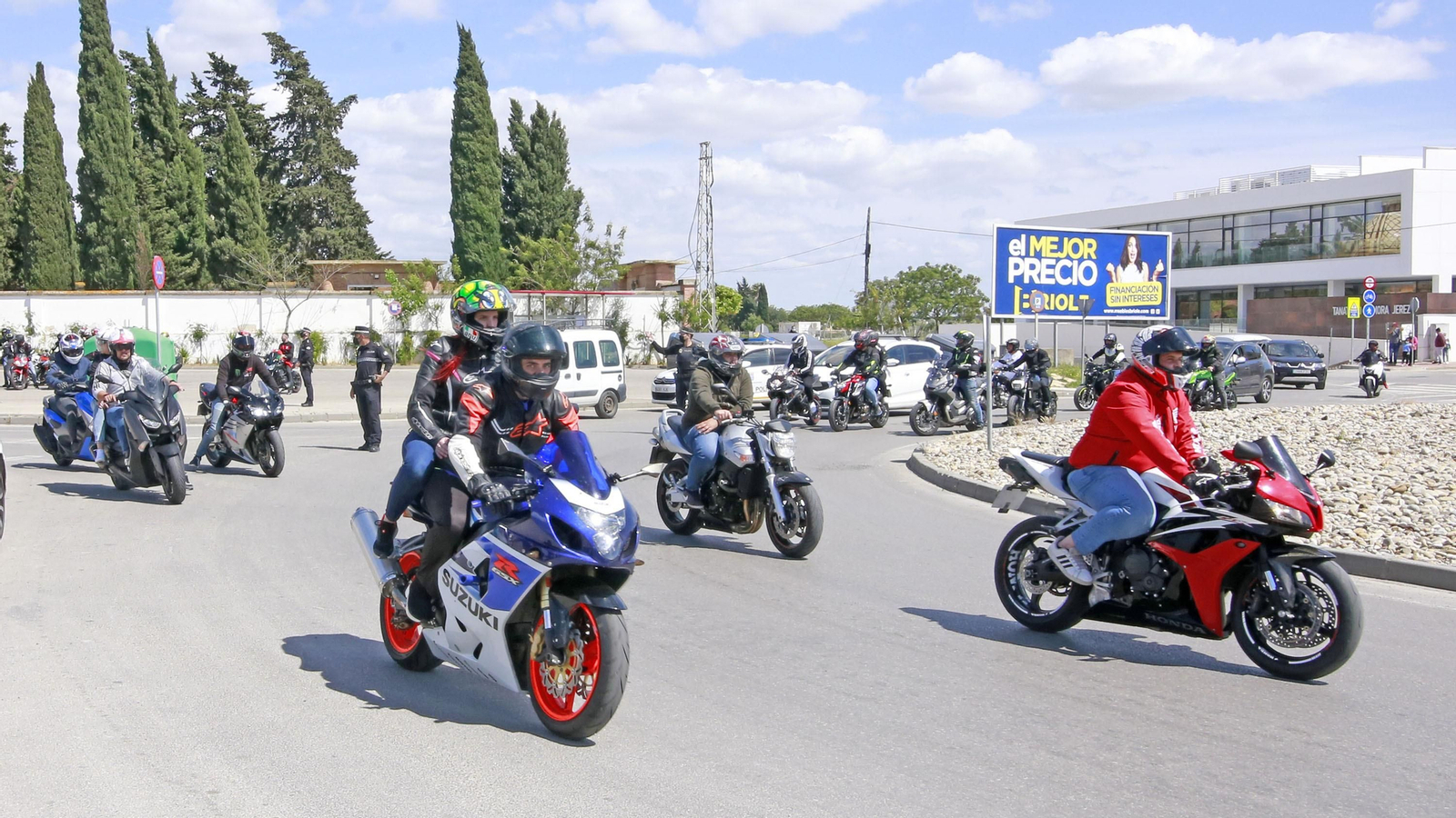 Imágenes del ambiente motero en Jerez