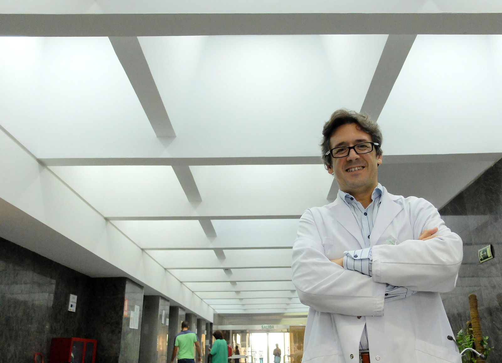 El oncólogo Juan Rafael de la Haba.