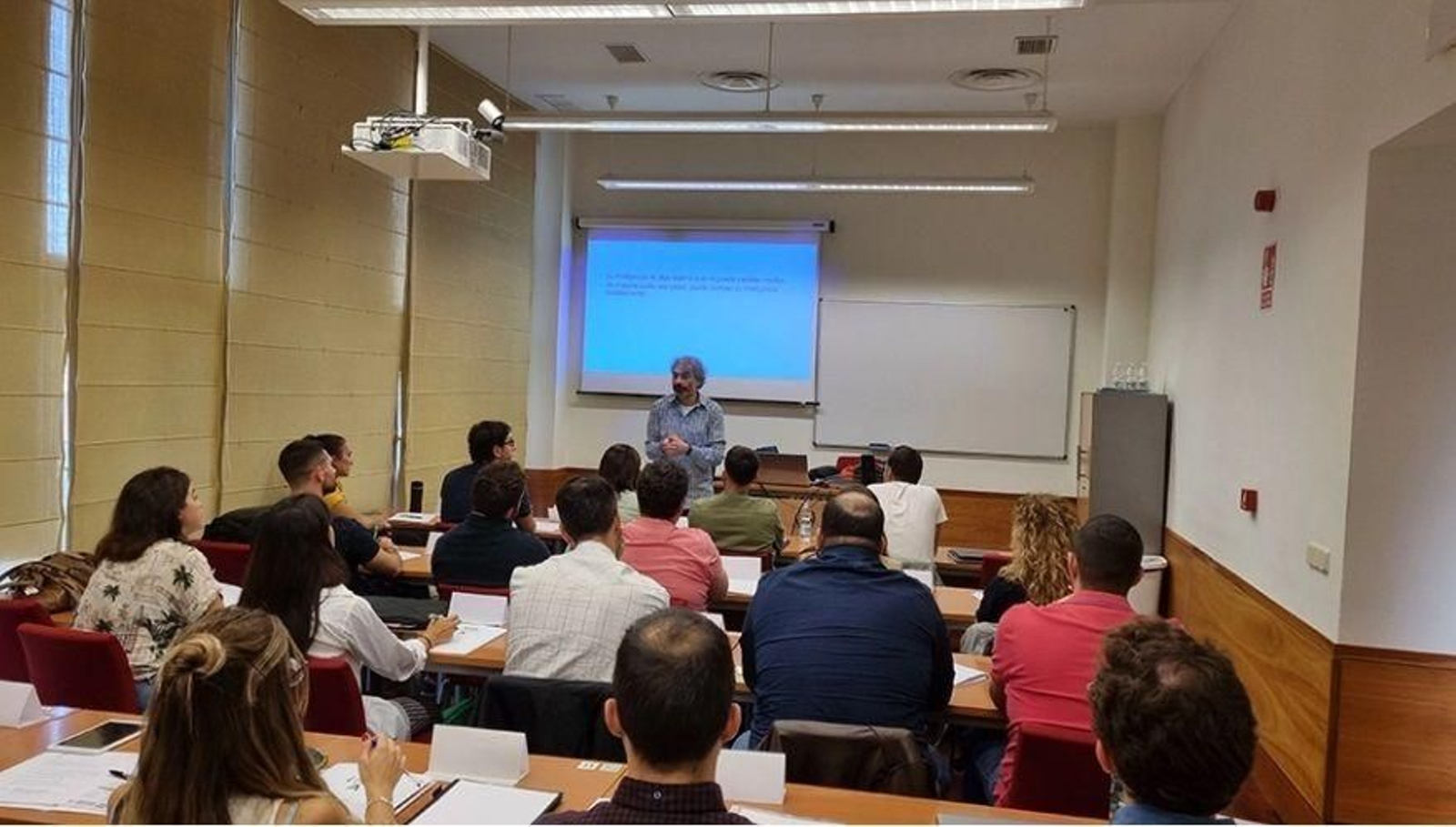 Máster en Profesorado de ESO y Bachillerato.