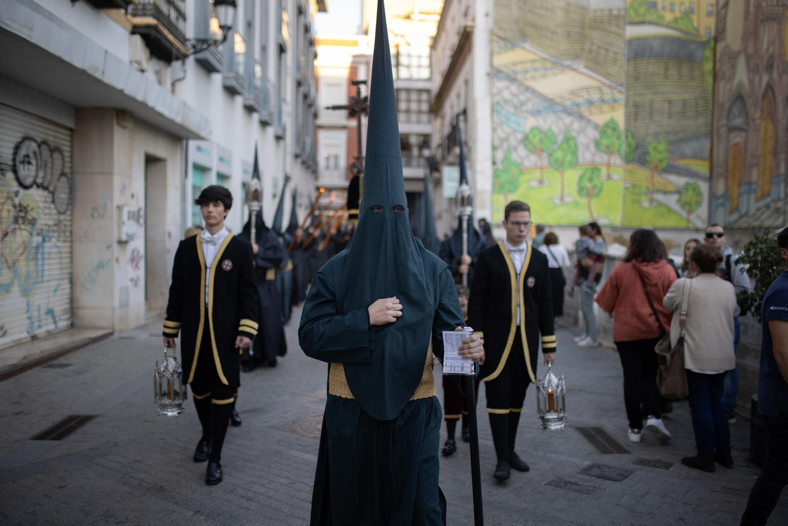 Imágenes del Jueves Santo: Hermandad de la Misericordia