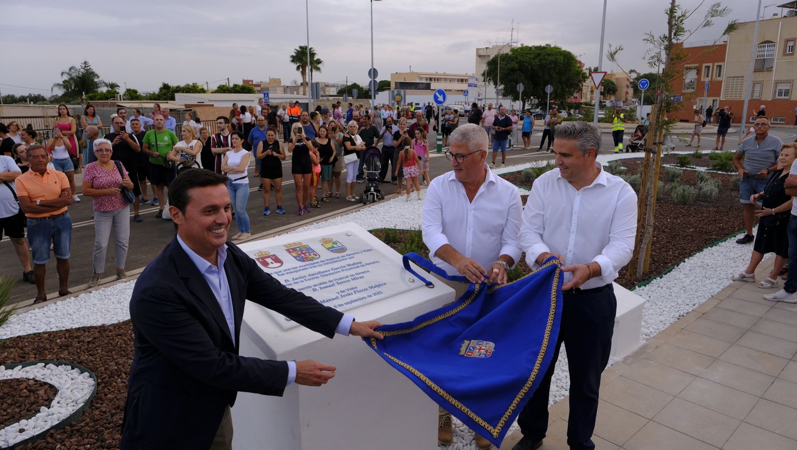 Imágenes de la inauguración del puente que une Huércal de Almería y Viator