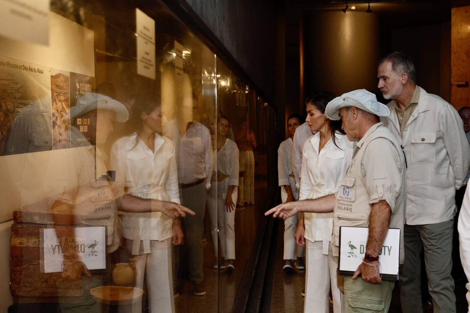 Las fotos de la visita de don Felipe y doña Letizia al Valle de los Reyes de Egipto, en Luxor