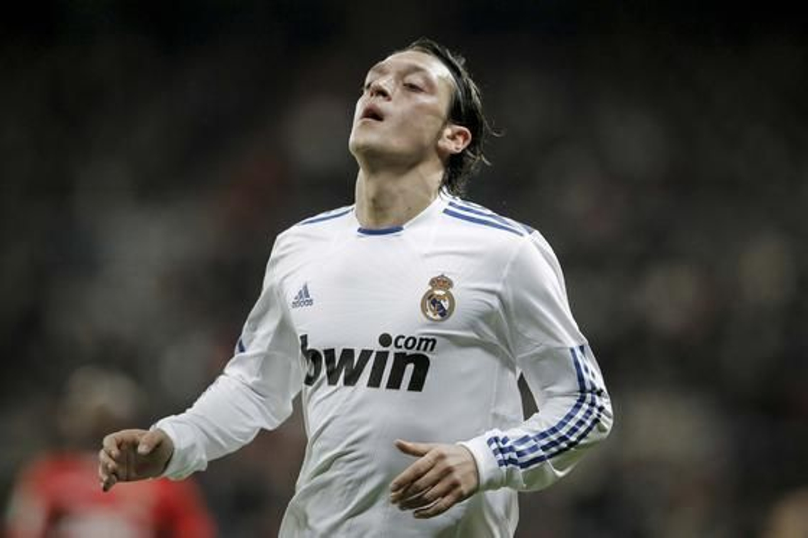 El Sevilla cae en el Bernabéu pese a jugar con un jugador más durante casi media hora. / AFP