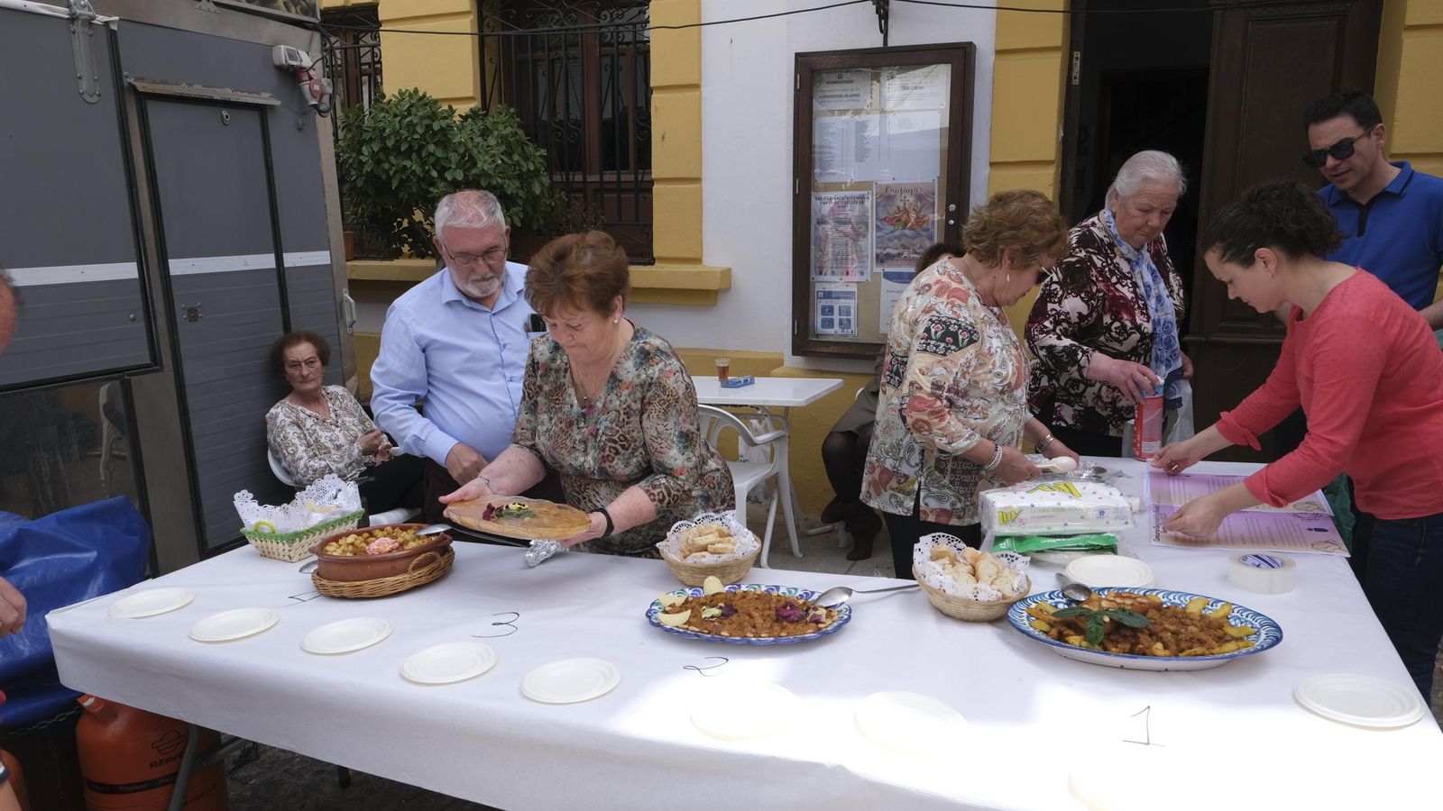 El concurso de carne al ajillo cosechó un éxito rotundo.