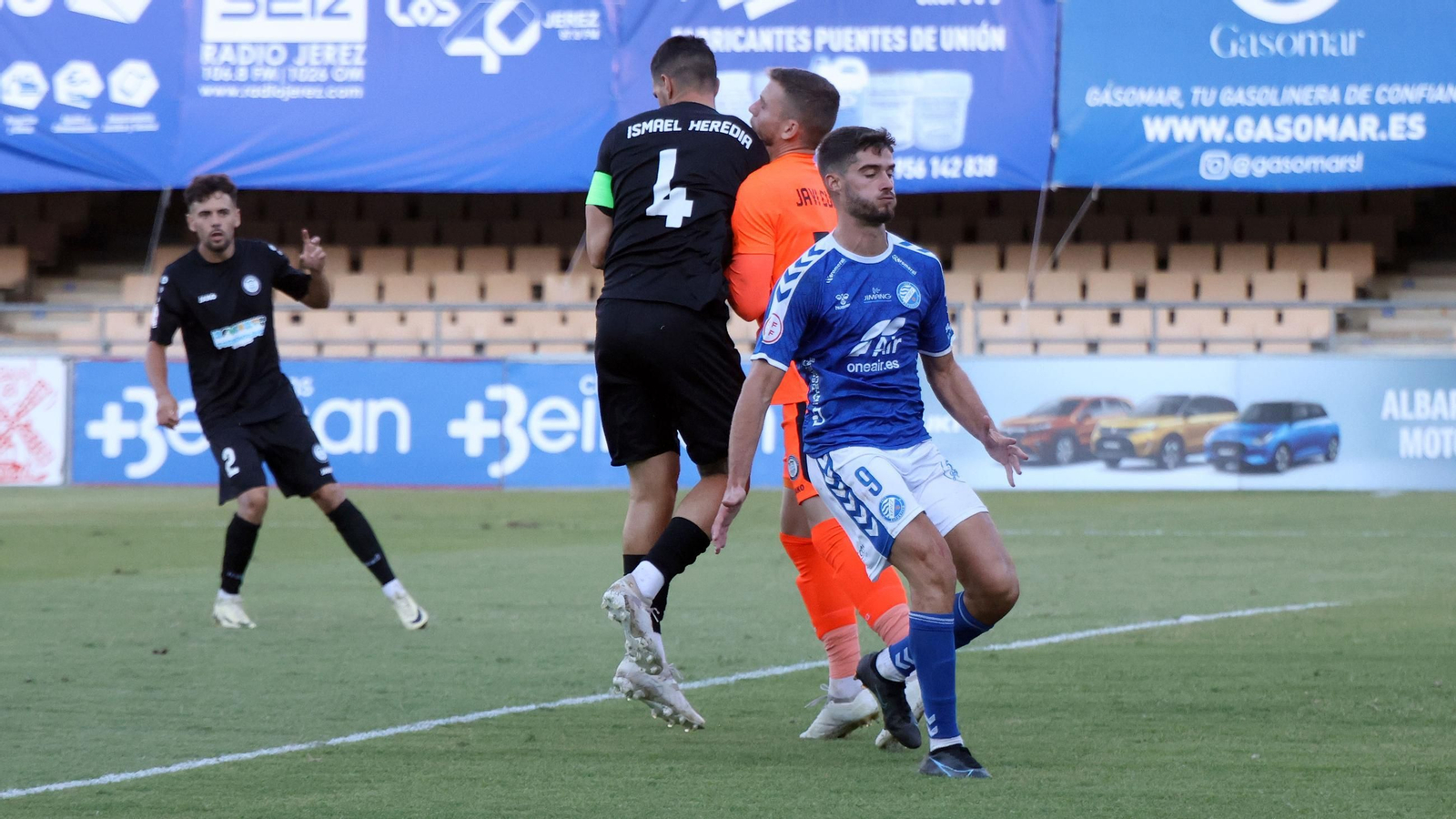 Imágenes del partido entre Xerez DFC y Juventud Torremolinos en Chapín