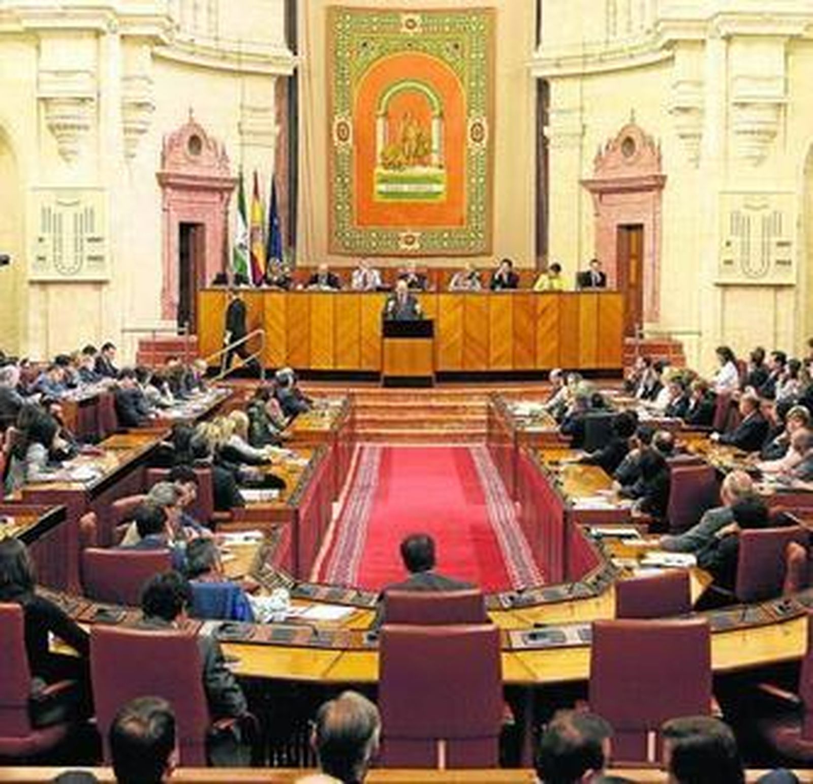 Los diputados pueden además solicitar ayudas por transporte, a 0,25 euros por kilómetro si usan su vehículo.