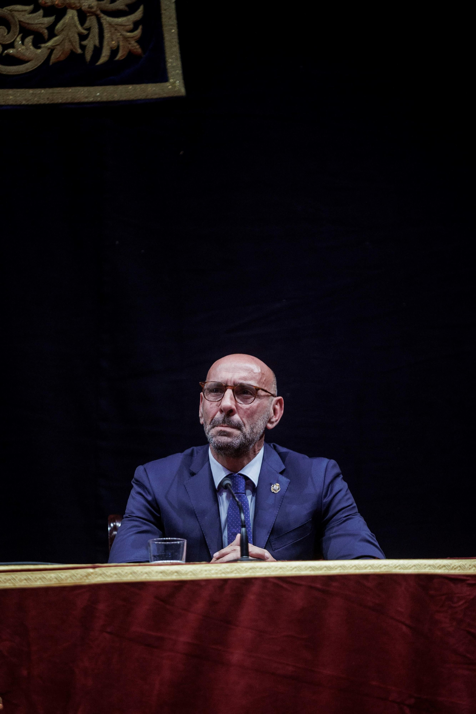 Las imágenes de la entrega del título de Hijo Predilecto de San Fernando a Monchi.