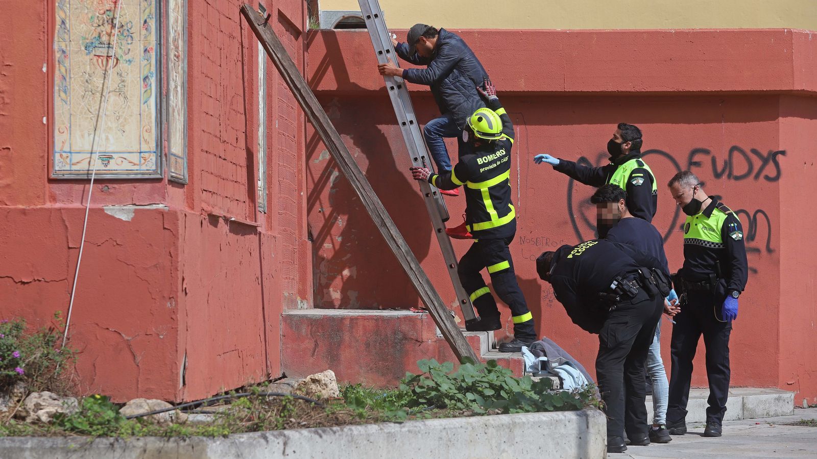 Desalojo del edificio La Escalinata