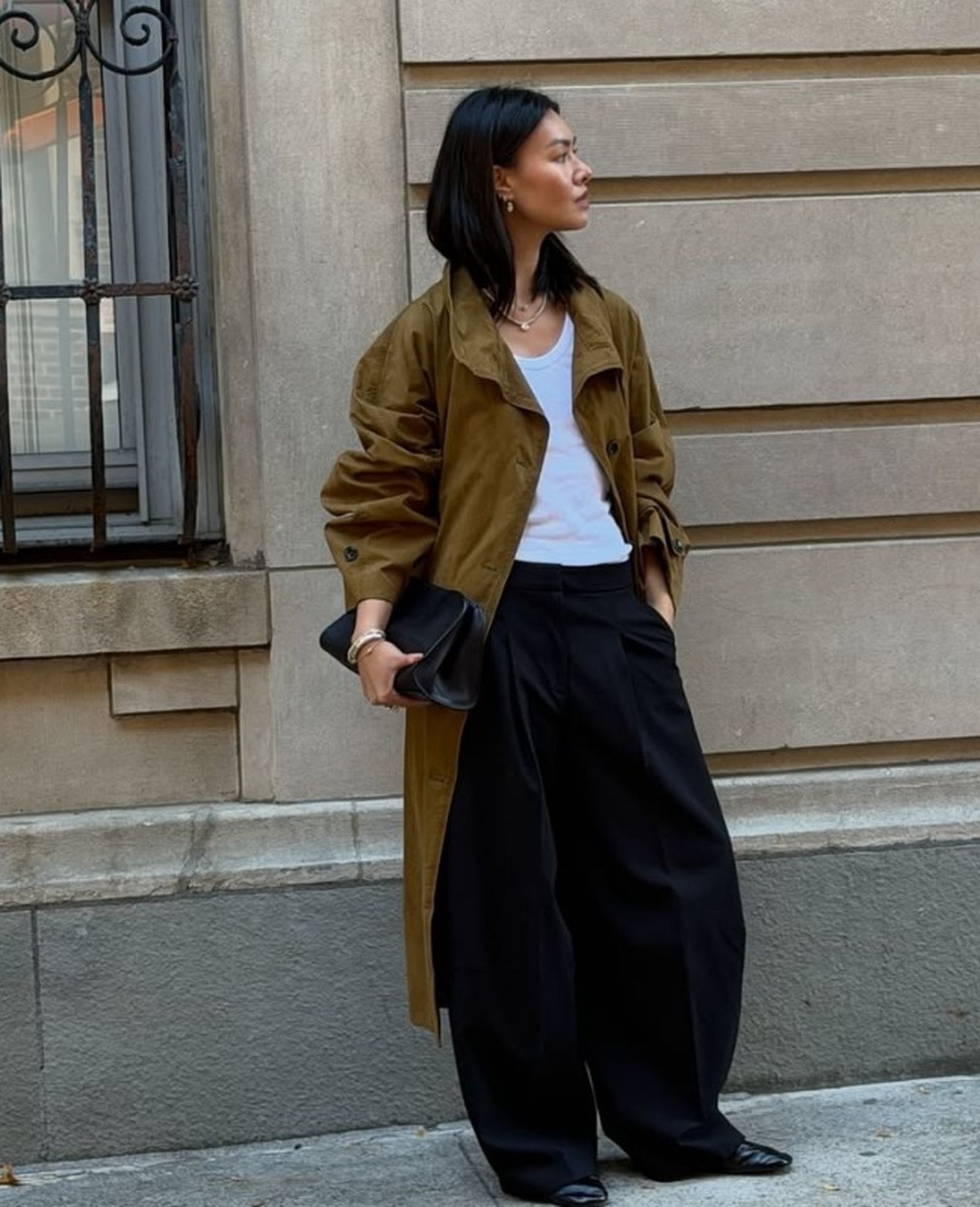 El tejido de unos pantalones de vestir de calidad no debe ser demasiado fino, pero tampoco tener mucho cuerpo.