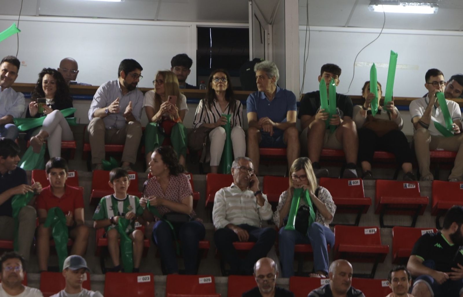 Búscate en el o Betis Granada de baloncesto