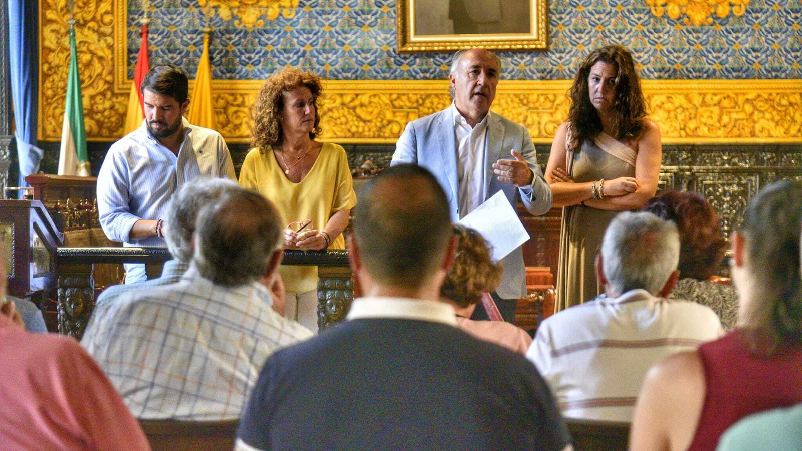 Landaluce con distintas asociaciones de vecinos de Algeciras