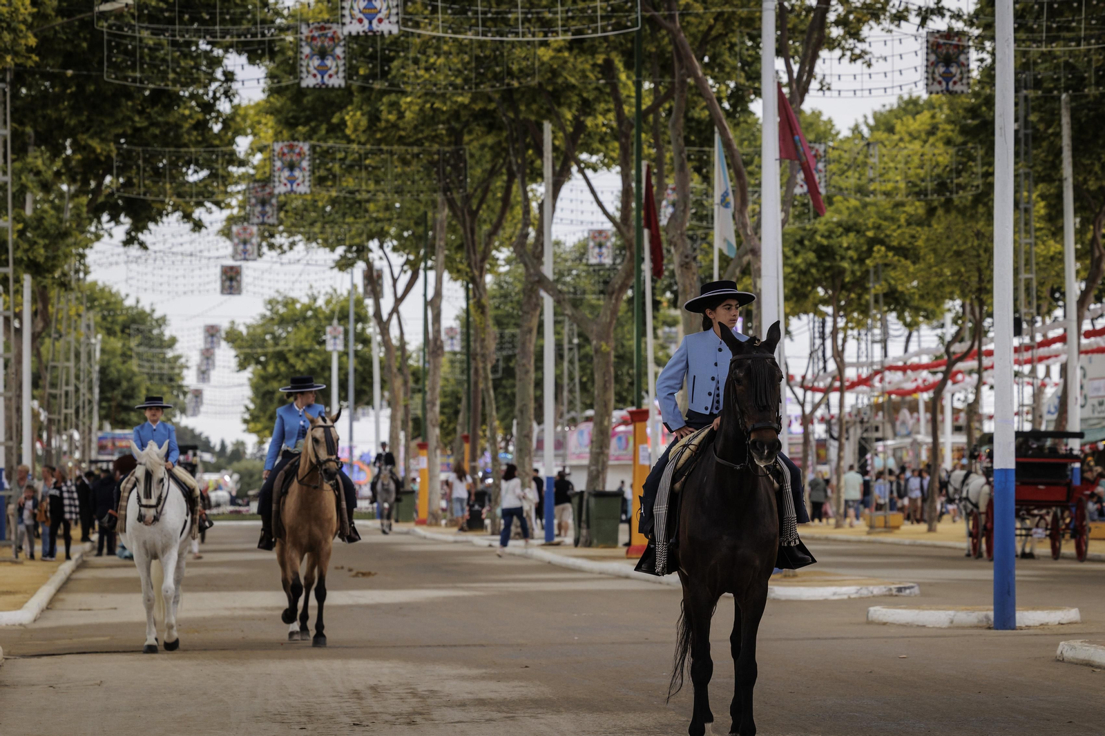 Búscate en las imágenes del lunes de Feria en El Puerto de Santa María.