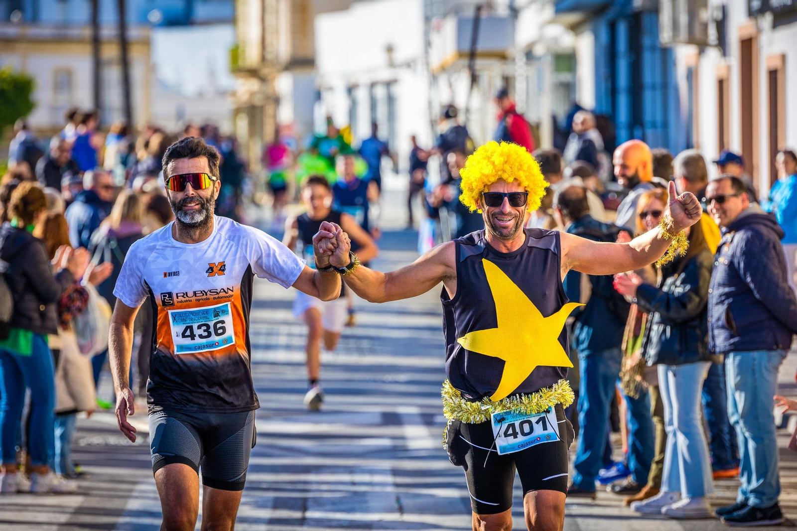 Gran ambiente en la Carrera Solidaria de la Divina Pastora en San Fernando
