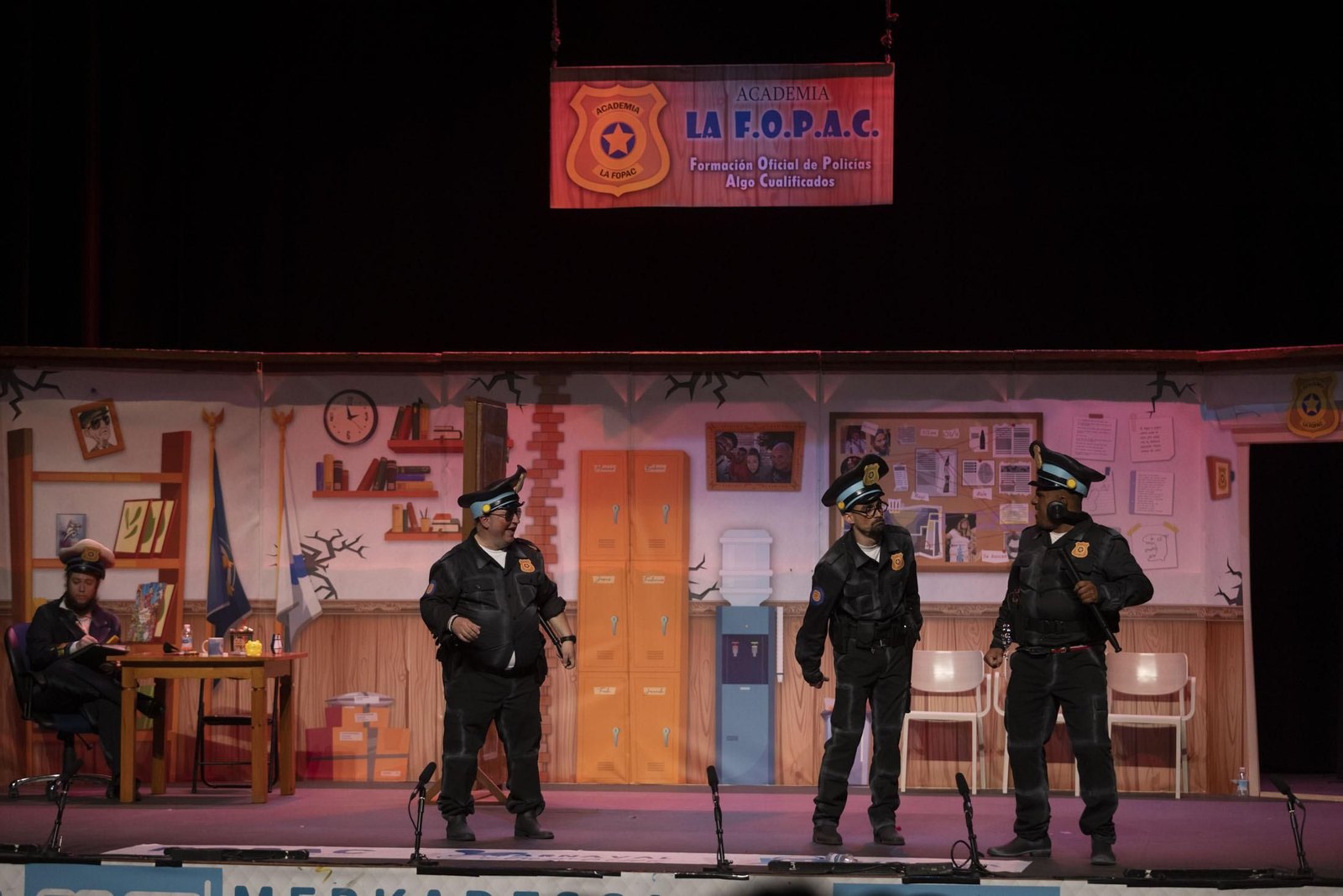 Imágenes de la actuación del cuarteto de Huelva ‘La F.O.P.A.C.”’ en el Carnaval Colombino