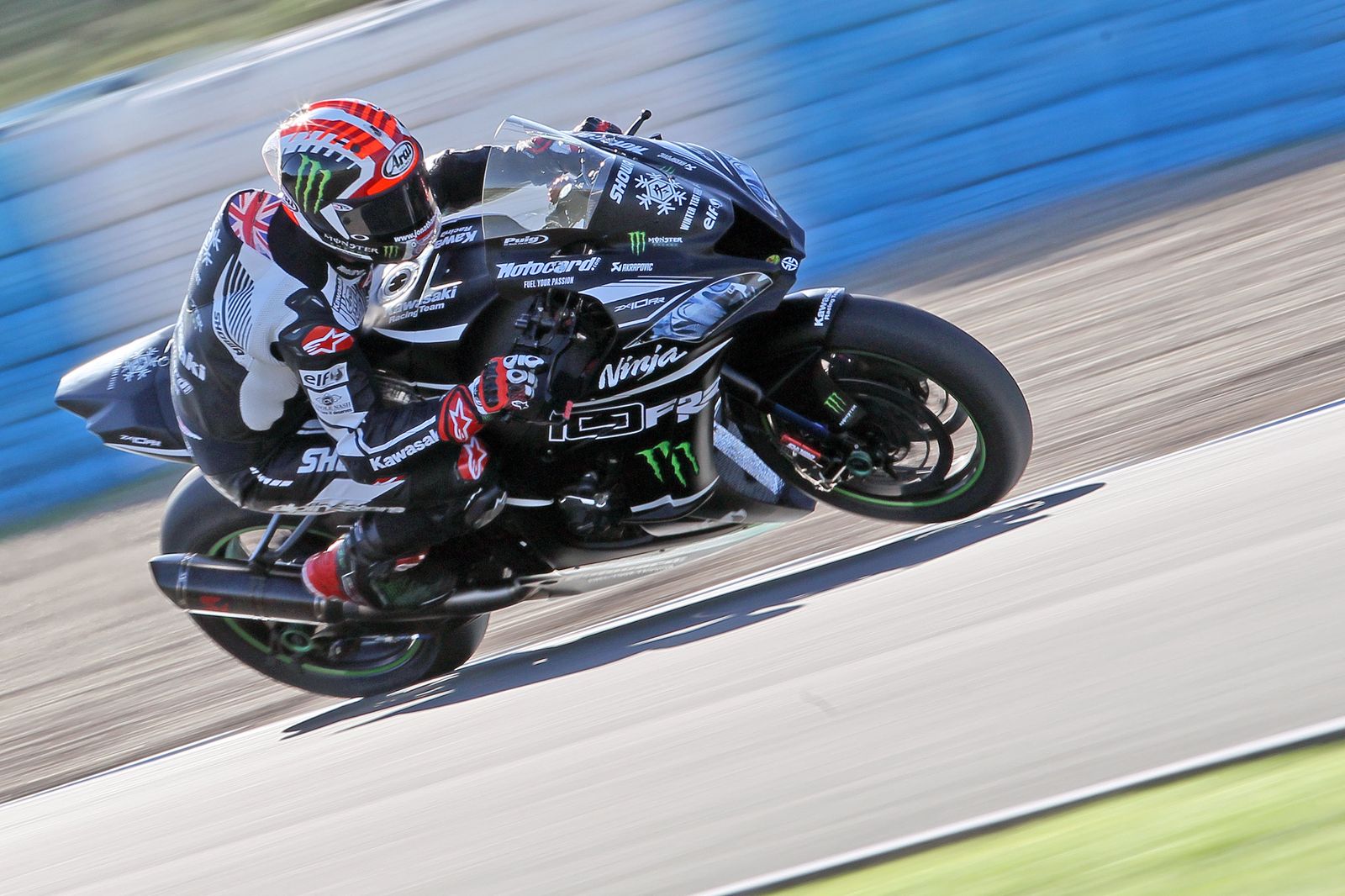 Segundo día de entrenamientos de Superbike y Supersport en Jerez