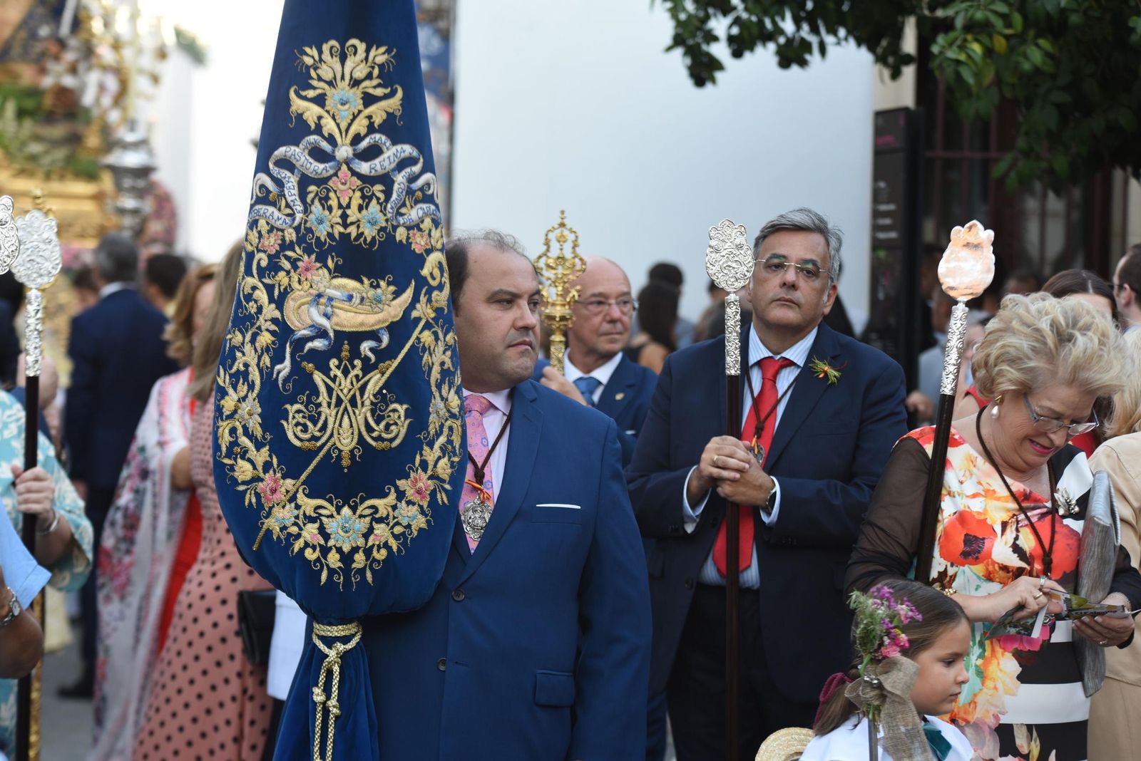 Las mejores imágenes de la procesión de la Divina Pastora de Capuchinos por las calles de Córdoba