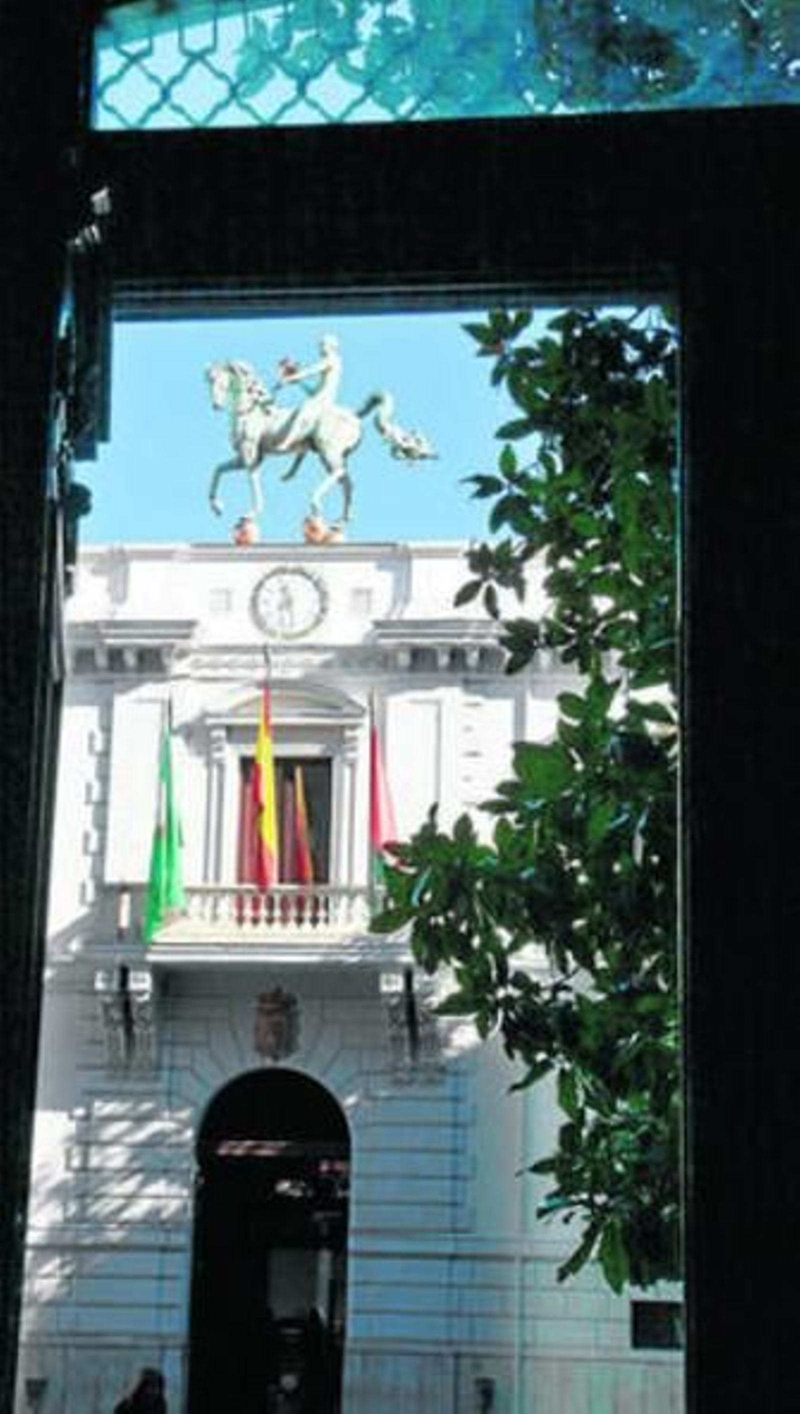 La modificación pretende que siempre gobierne el alcalde más votado.