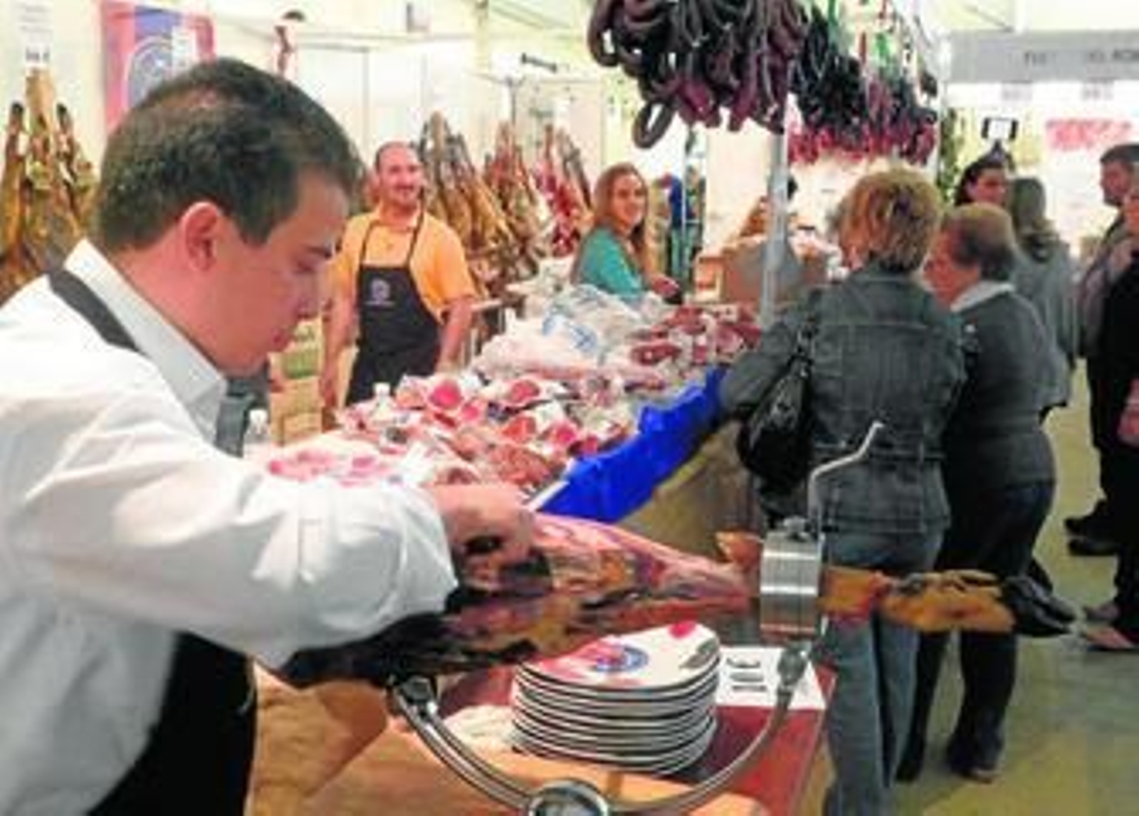 Feria del Jamón celebrada en la localidad serrana de Aracena. Feria del Jamón celebrada en la localidad serrana de Aracena.