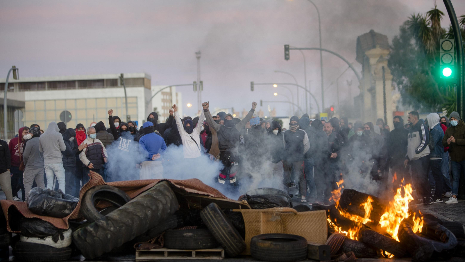 Las imágenes de la segunda jornada de la huelga del metal en Cádiz