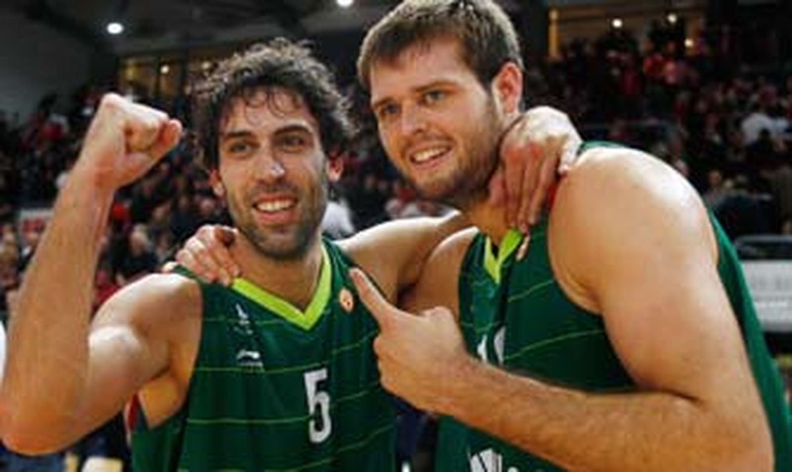 Una canasta de Berni Rodríguez da la victoria 'in extremis' al Unicaja (78-79)