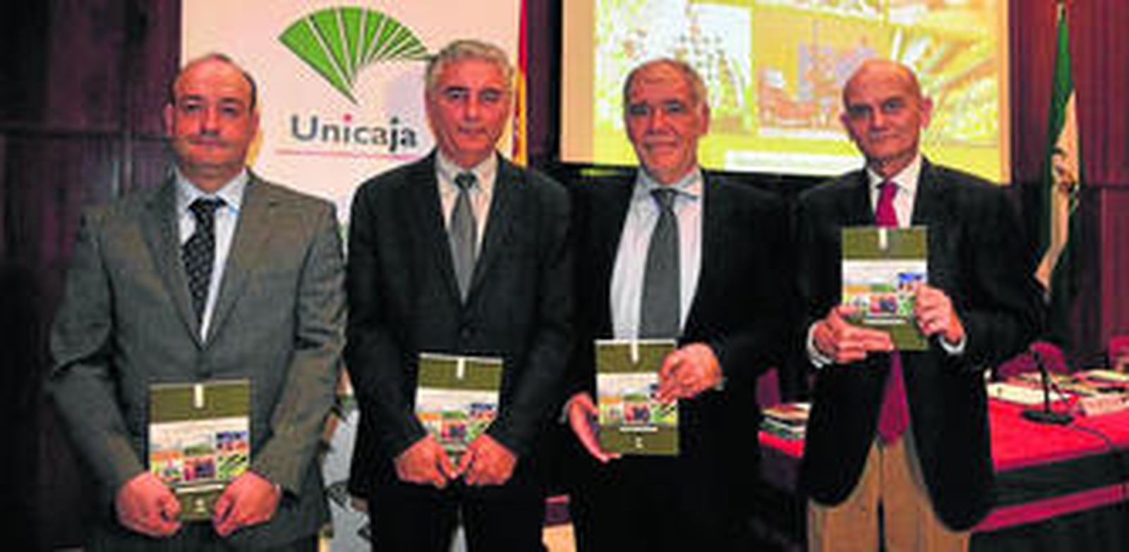 Miguel Ángel Fernández, Jerónimo Pérez, José Luis Berrendero y Francisco García Navas, en la presentación.