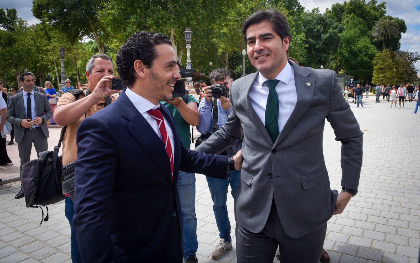 El derbi sevillano | Las fotos del alcalde y los presidentes de Betis y Sevilla