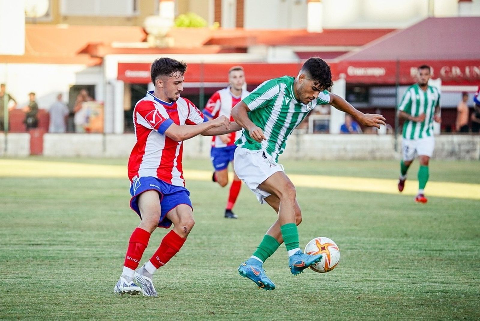 Ale Benítez, en el amistoso ante el Sanluqueño.