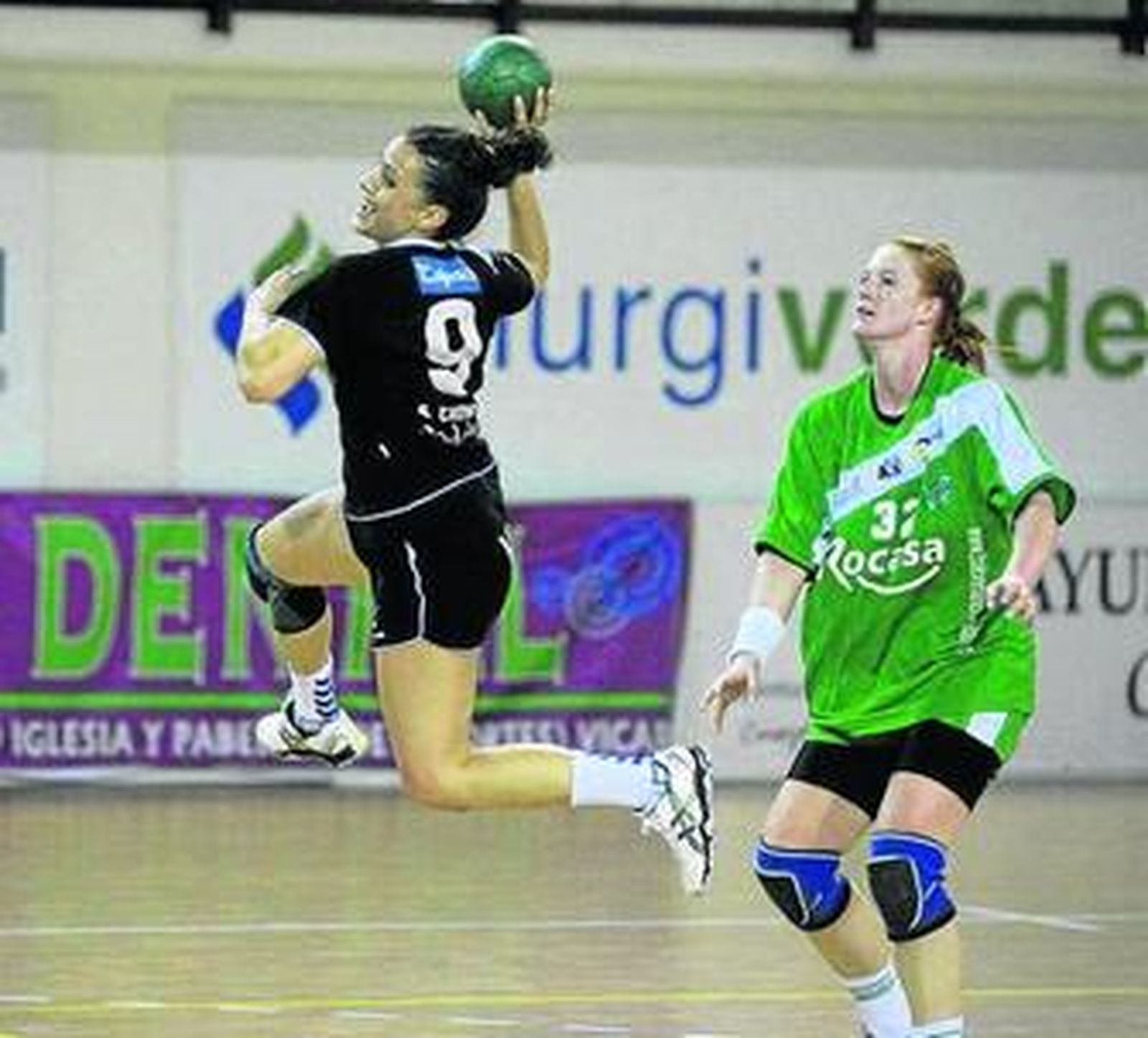 Sara Castro aportó cinco goles para las vicarias.