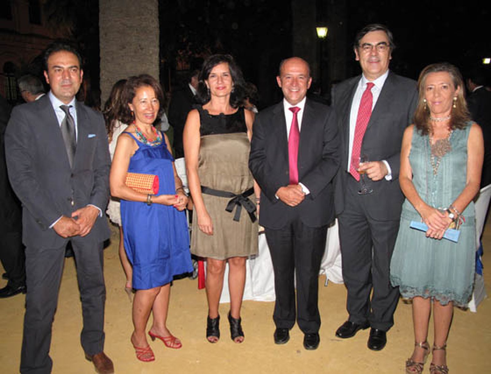 Estanislao Martínez, presidente de AGQ Labs; Almudena Calvo profesora de San Telmo;  Coral Zamora, que impartió la lección magistral, de AGQ Labs; y José Miguel Amuedo, Joaquín Aguirre y Felisa Panadero, del Instituto San Telmo.

Foto: Victoria Ramírez