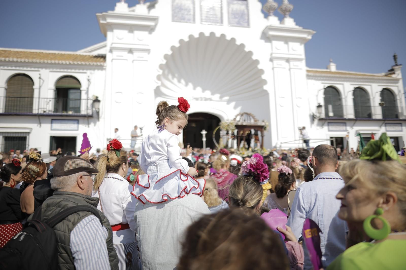 Las presentaciones del viernes en aldea.