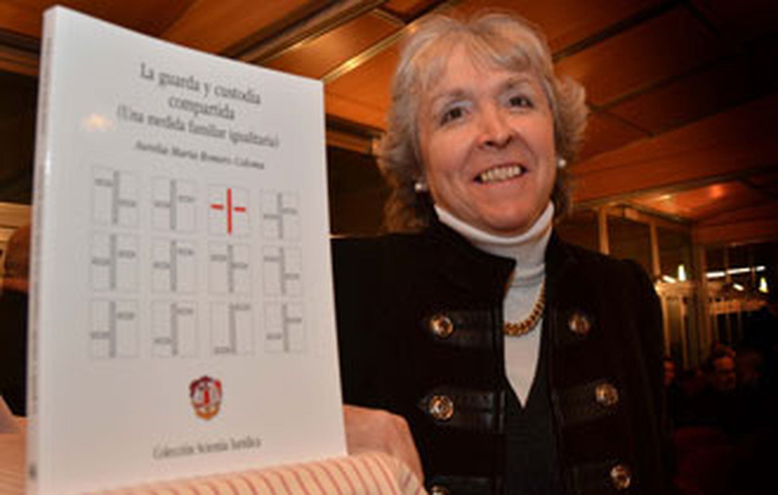 "La mujer está más preparada por lo general para educar al hijo que el padre"