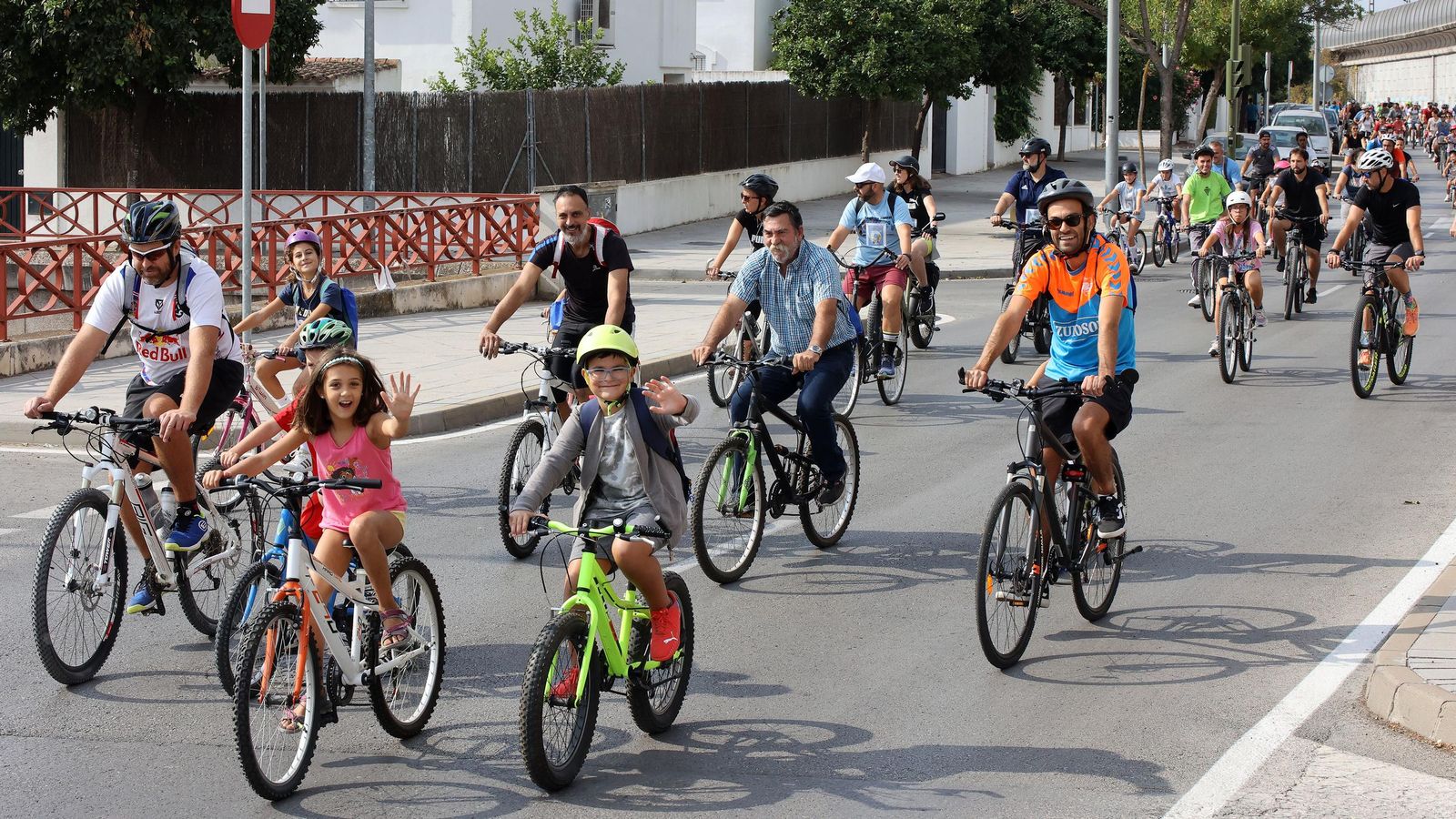 Búscate en el Día de la Bici Amistad por Jerez