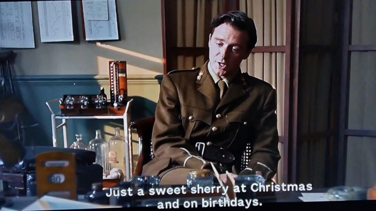 Fotograma de la película británica Benediction, de 2021.