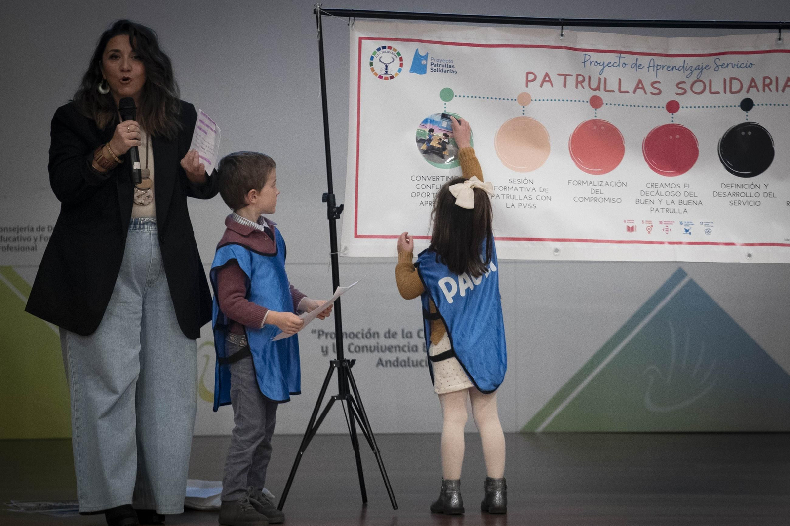 Fotos: los Premios a la Promoción de la Cultura de Paz y la Convivencia Escolar en Granada