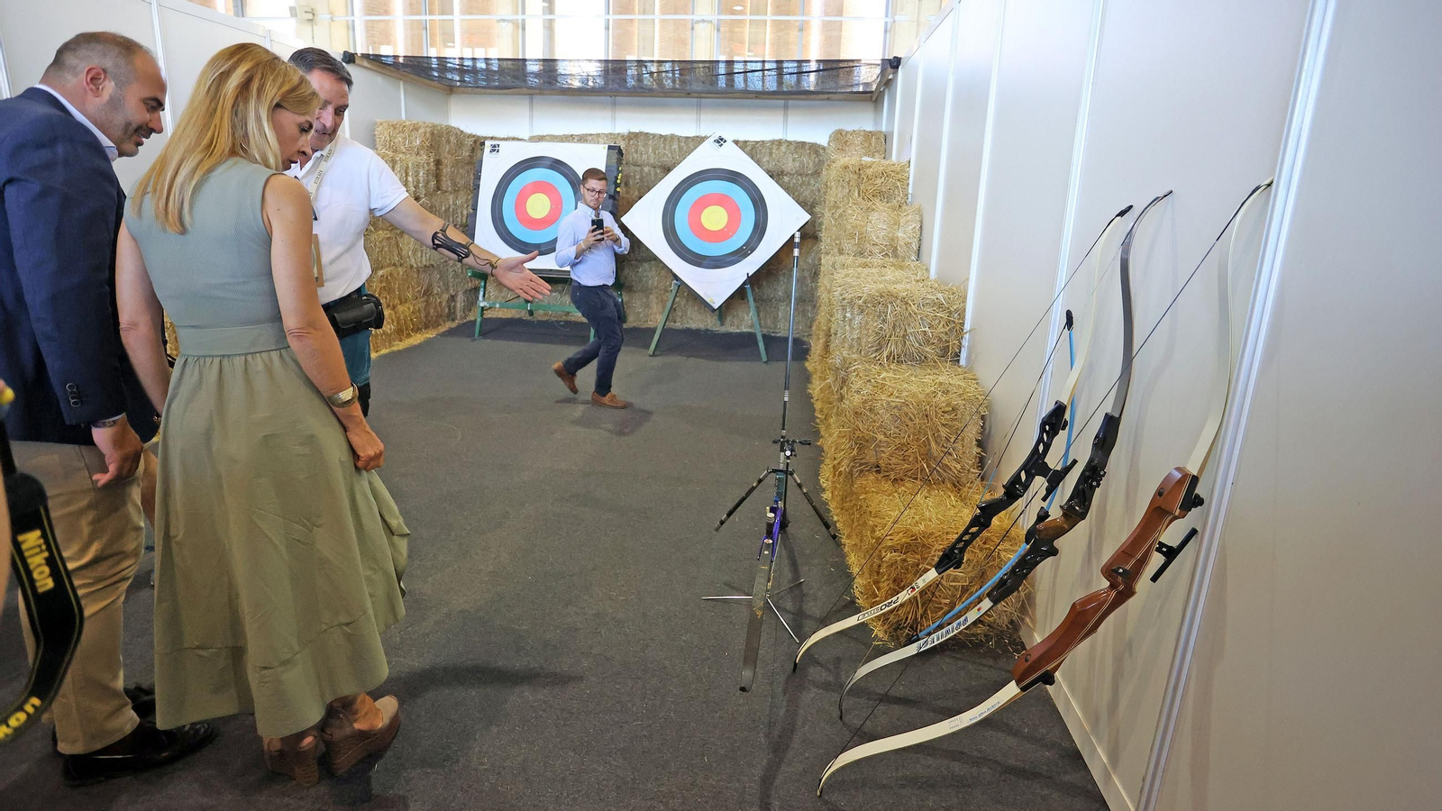 Imágenes de la inauguración de Ecocaza en Jerez