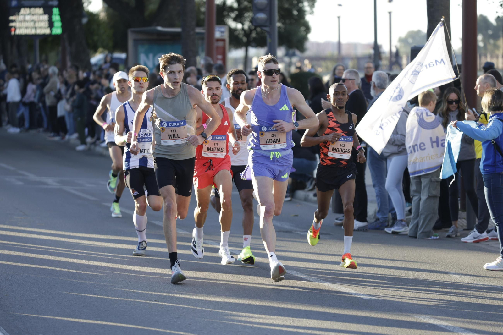 Búscate en el Zurich Maratón de Sevilla 2025