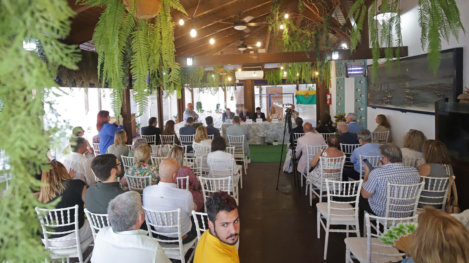 Fotos de la entrega de los premios de Mando Intermedios de Turismo y Hostelería en Palmones