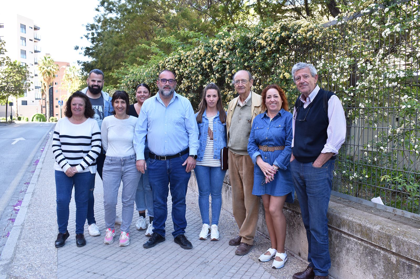 Imagen de la reunión de Granada Unida con miembros de la Mesa por el Clima municipal