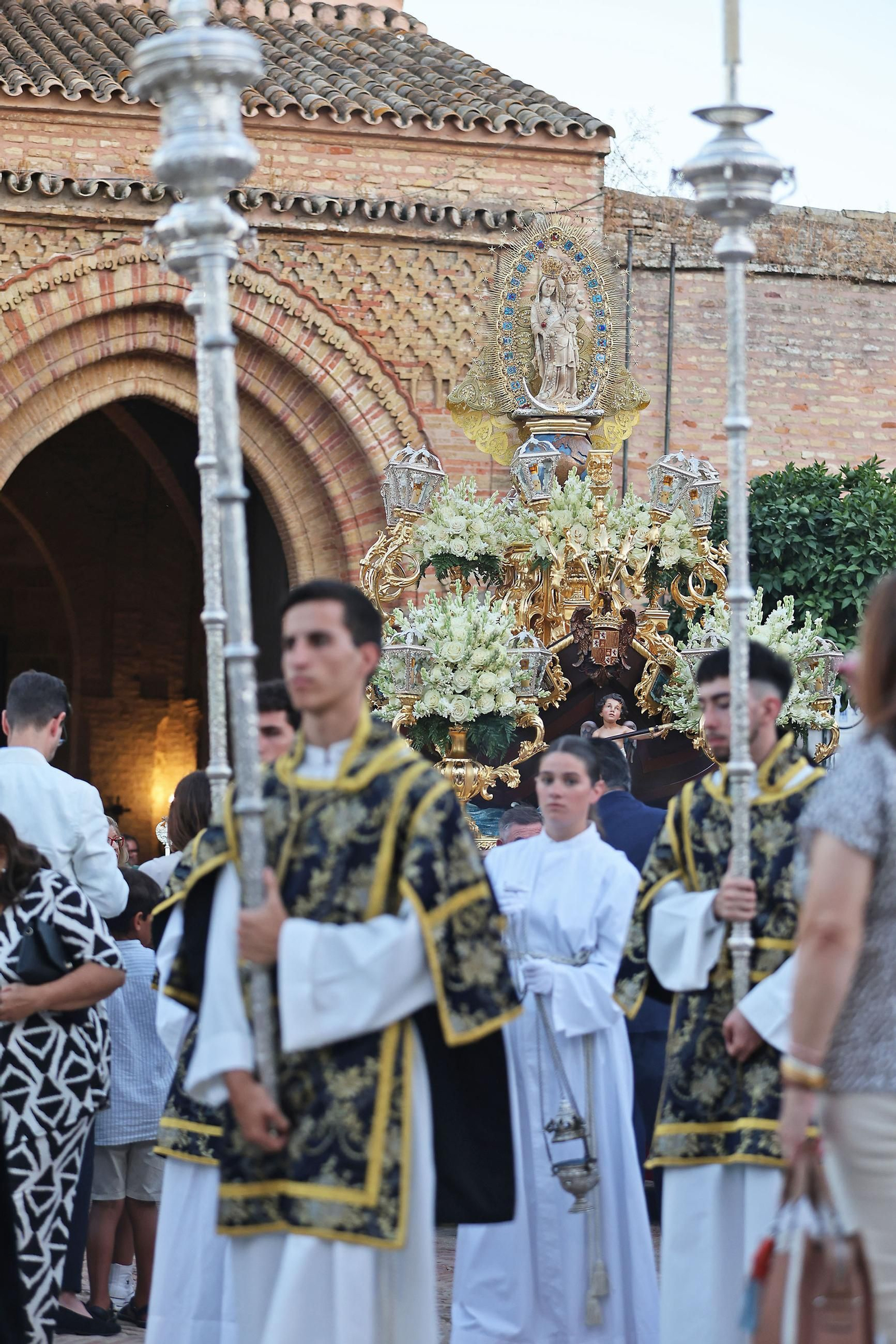 Imágenes de la procesión de Nuestra Señora de los Milagros en Palos de la Frontera Imágenes de la procesión de Nuestra Señora de los Milagros en Palos de la Frontera