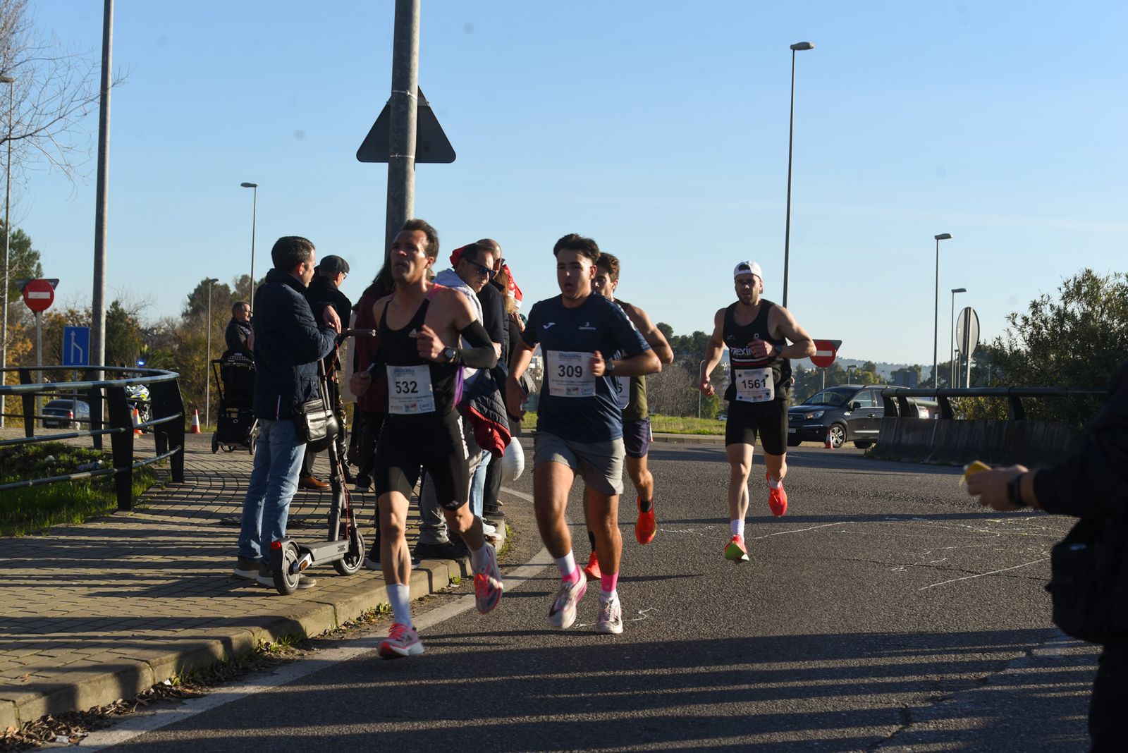 Búscate en nuestra galería de fotos de la San Silvestre Cordobesa 2025