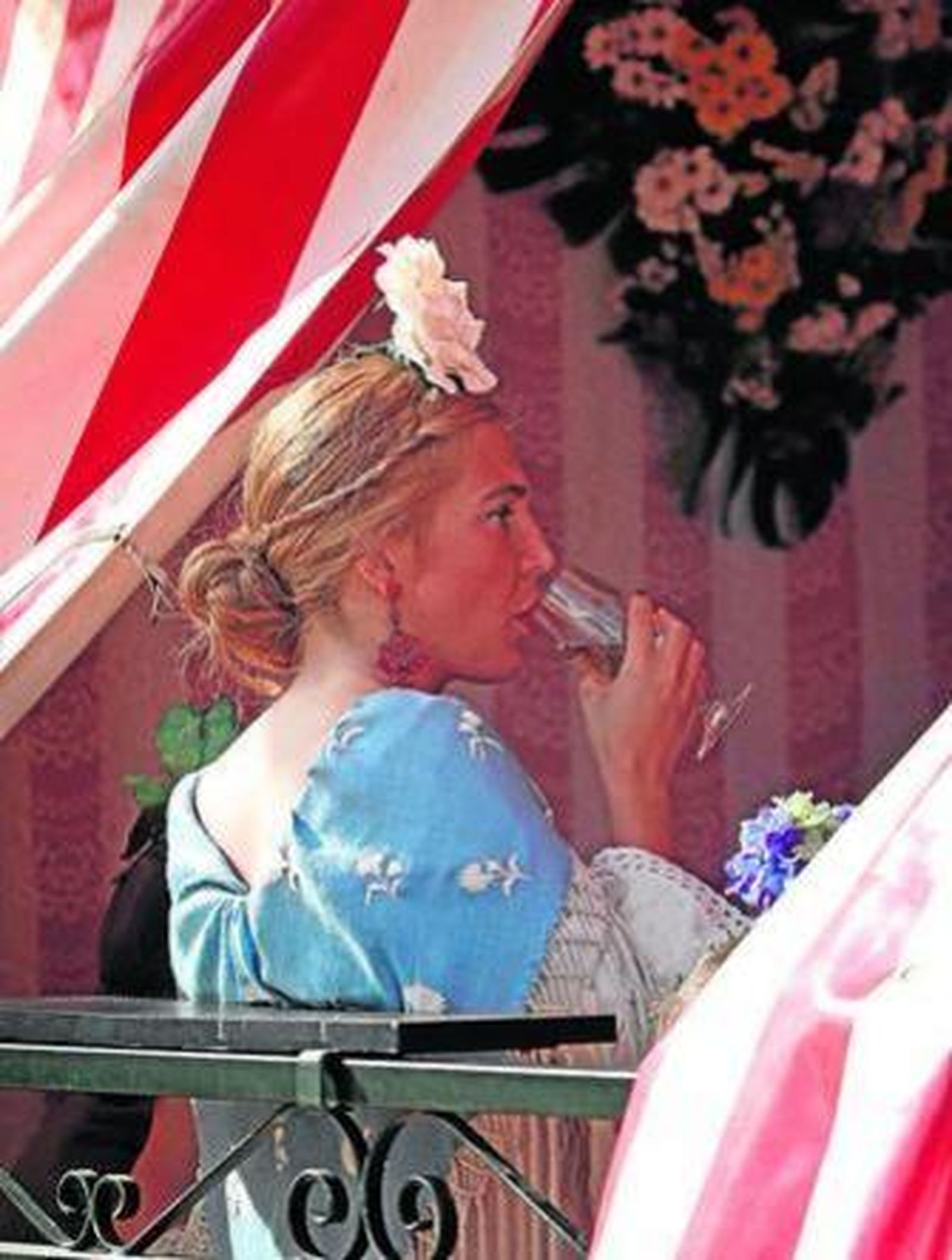 No es un cuadro, pero lo parece. Perfecta simetría de interiores.